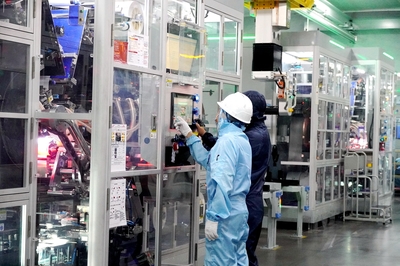 宜昌楚能三號工廠產品正式量產下線，一期項目全面建成量產